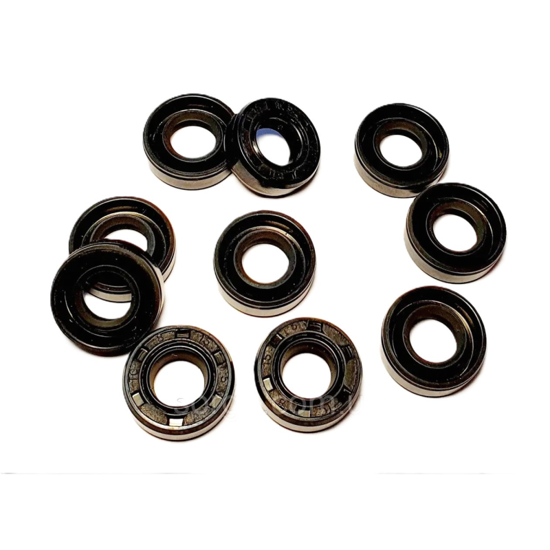 Сальник 8х15х5-2,2