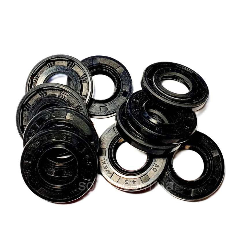 Сальник 15х30х4.5-2,2