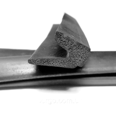 Ущільнювач  двері УРАЛ, УАЗ на метраж.