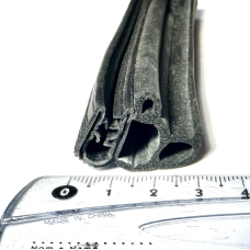 Ущільнювач отвіра двері ВАЗ-2108,2109 на метраж.