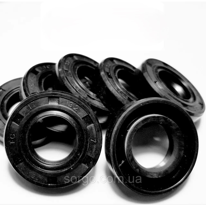 Сальник 17х32х7-2,2